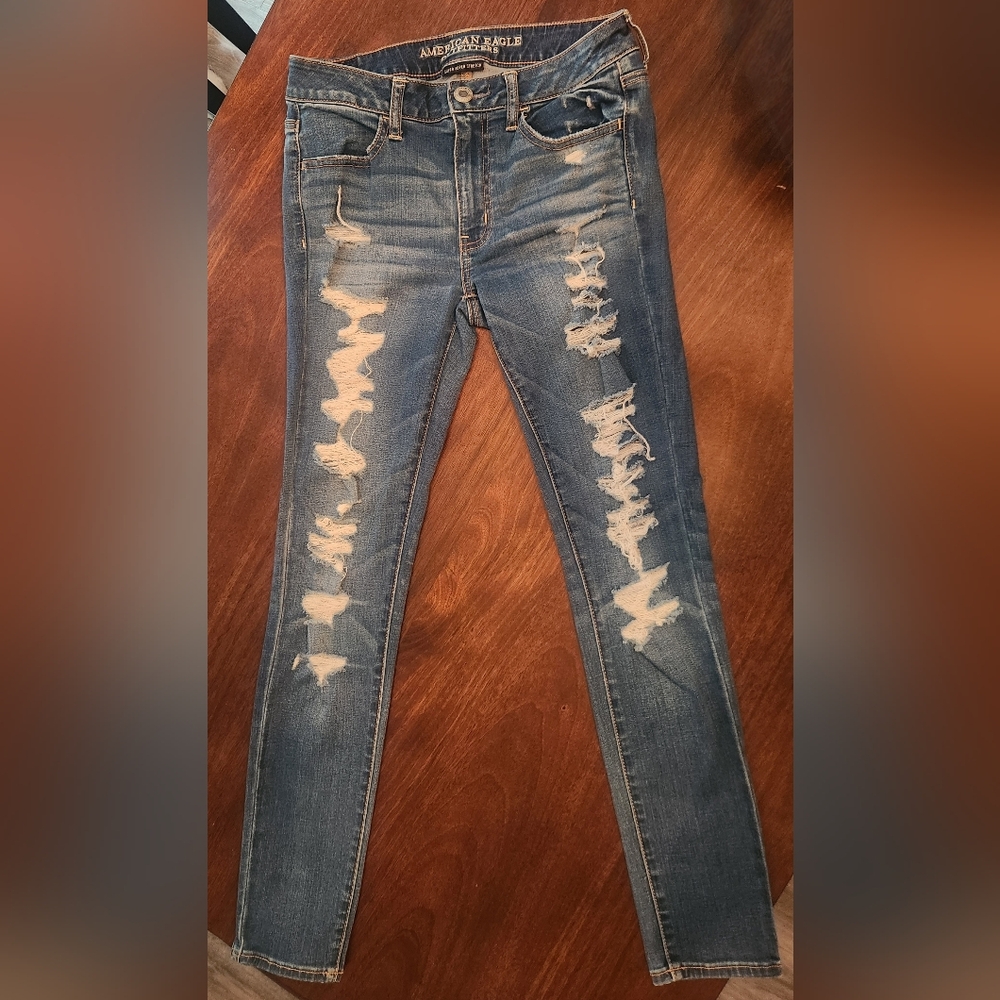 American Eagle Outfitters Women's Ripped Denim Jeans- Sz. 8